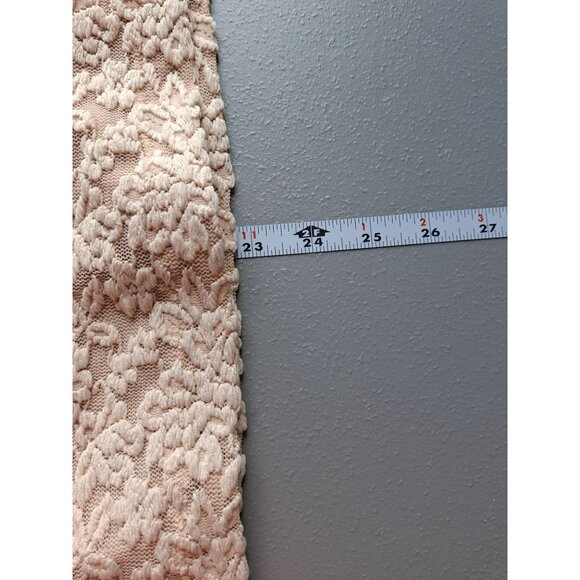 Susan Graver Lace Round Neck Sleeveless Top Women's Beige Medium - Picture 6 of 6